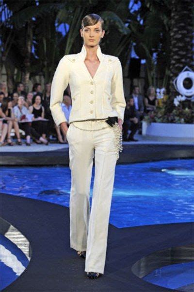 Chanel Resort 2009 Fashion Show .